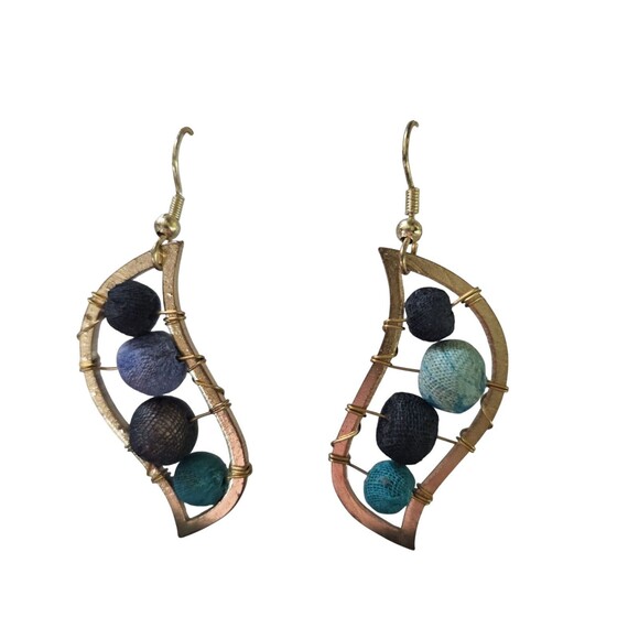 Handmade Boho Dangle Earrings Gold Tone Wire Wrapped Leaf Frame with Fabric Ball - Picture 2 of 10